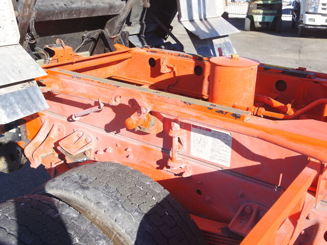 日野レンジャーダンプ増トン（6t・8t）[写真12]