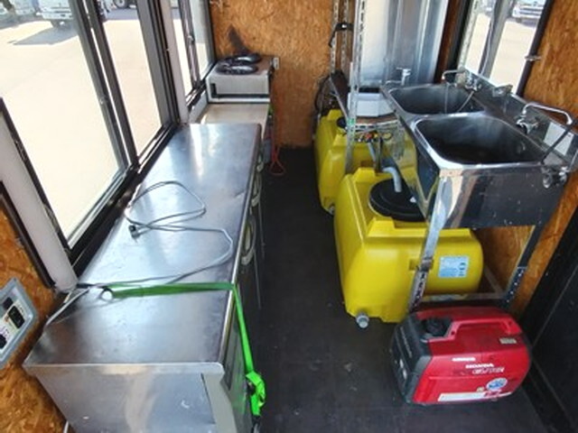 トヨタその他の車種移動販売車小型（2t・3t）[写真14]