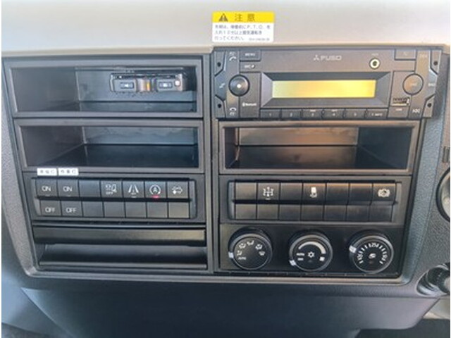 三菱ふそうファイターコンテナ専用車中型（4t）[写真23]