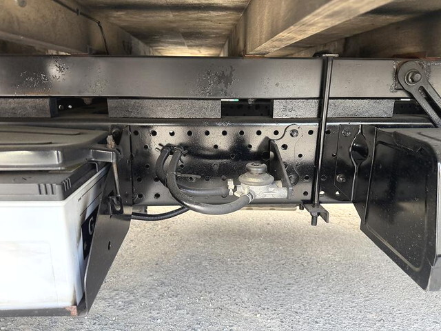 いすゞエルフアルミブロック小型（2t・3t）[写真18]