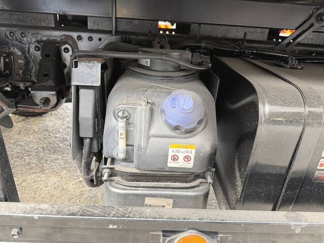 いすゞエルフアルミブロック小型（2t・3t）[写真23]