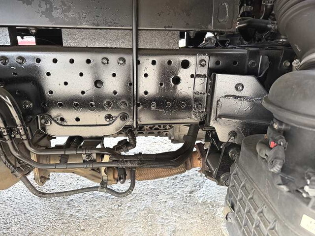 いすゞエルフアルミブロック小型（2t・3t）[写真25]