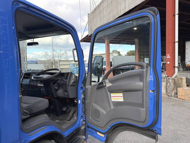 いすゞエルフアルミブロック小型（2t・3t）[写真26]