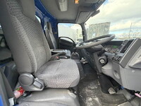 いすゞエルフアルミブロック小型（2t・3t）[写真28]