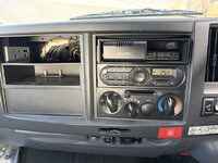 いすゞエルフアルミブロック小型（2t・3t）[写真32]