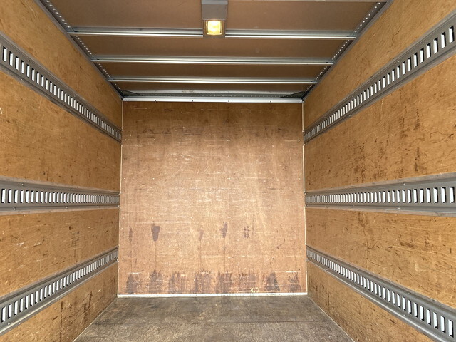 日産アトラスアルミバン小型（2t・3t）[写真11]