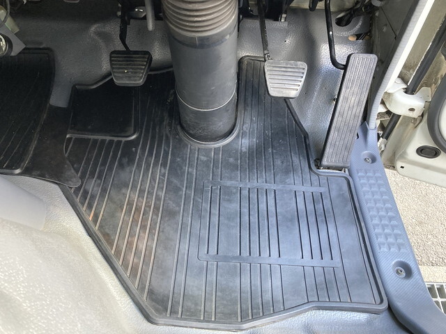 日産アトラスアルミバン小型（2t・3t）[写真37]