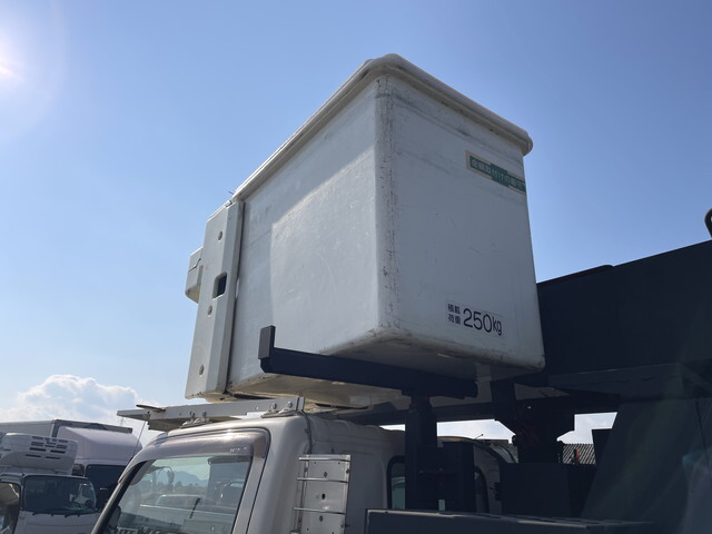 日野デュトロ高所作業車小型（2t・3t）[写真11]