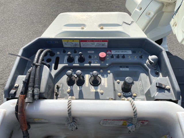 日野デュトロ高所作業車小型（2t・3t）[写真13]