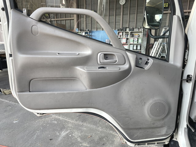 日野デュトロ高所作業車小型（2t・3t）[写真28]