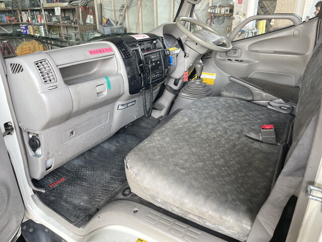 日野デュトロ高所作業車小型（2t・3t）[写真30]