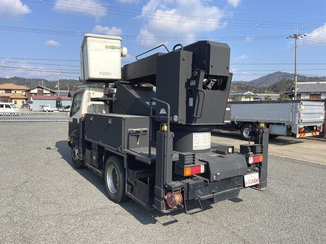日野デュトロ高所作業車小型（2t・3t）[写真04]