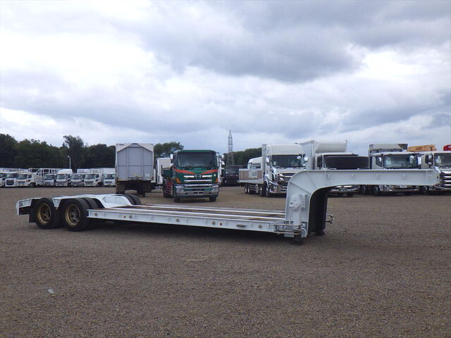 その他のメーカーその他の車種重機運搬トレーラー大型（10t）[写真05]