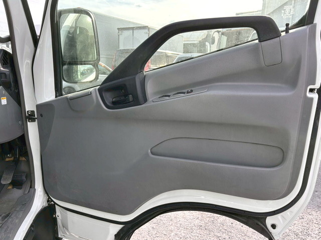 日野デュトロアルミウイング小型（2t・3t）[写真15]