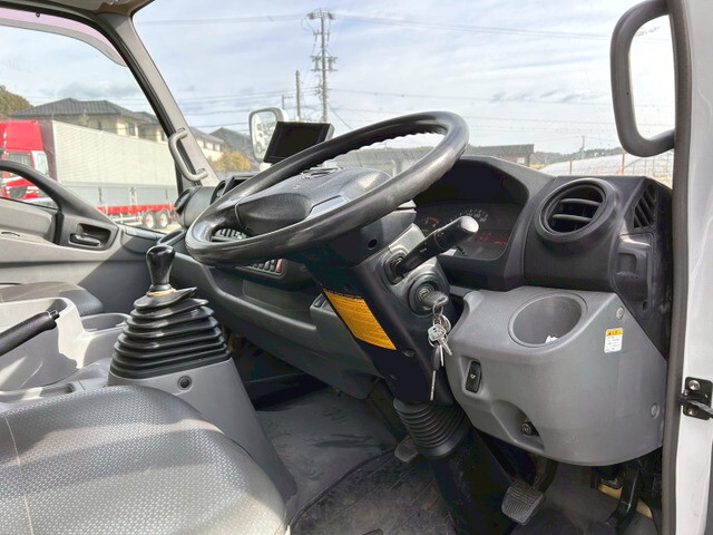 日野デュトロアルミウイング小型（2t・3t）[写真22]