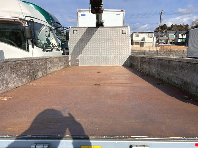 三菱ふそうキャンタークレーン4段小型（2t・3t）[写真11]