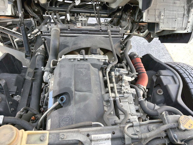 三菱ふそうキャンタークレーン4段小型（2t・3t）[写真14]