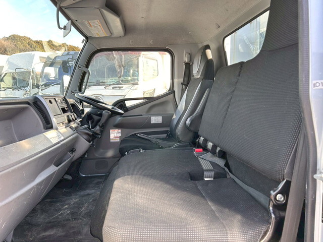 三菱ふそうキャンタークレーン4段小型（2t・3t）[写真20]