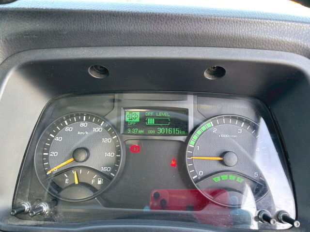 三菱ふそうキャンタークレーン4段小型（2t・3t）[写真24]