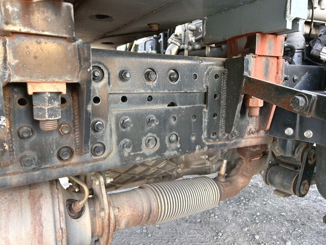 三菱ふそうキャンタークレーン4段小型（2t・3t）[写真31]