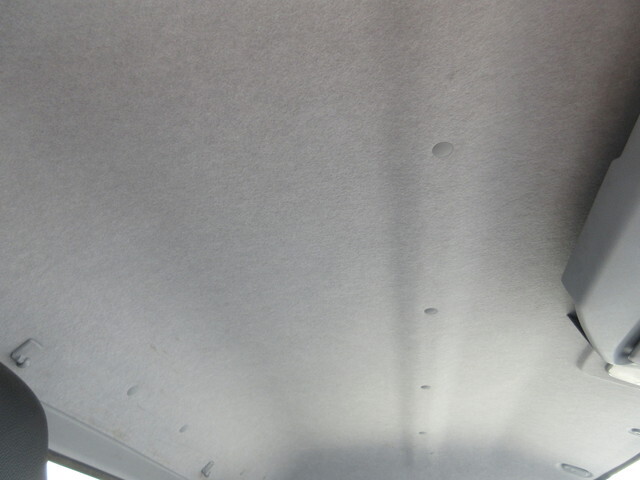 三菱ふそうキャンターアルミバン小型（2t・3t）[写真11]