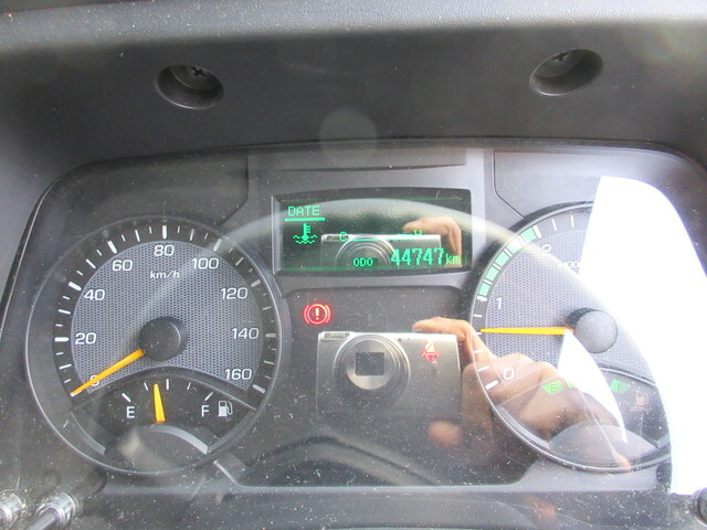 三菱ふそうキャンターアルミバン小型（2t・3t）[写真15]