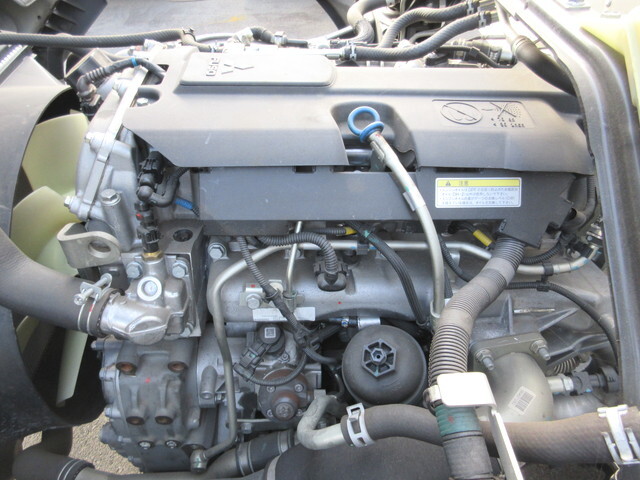 三菱ふそうキャンターアルミバン小型（2t・3t）[写真19]