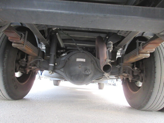 三菱ふそうキャンターアルミバン小型（2t・3t）[写真07]