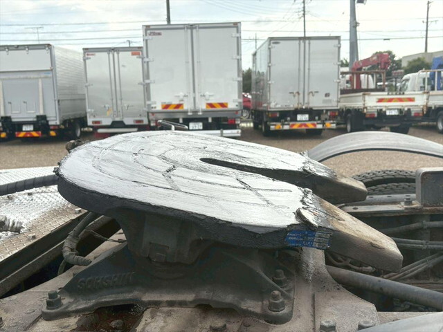 日野プロフィアトレーラーヘッド（トラクターヘッド）大型（10t）[写真10]