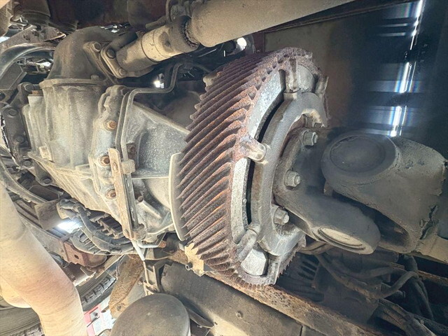 日野プロフィアトレーラーヘッド（トラクターヘッド）大型（10t）[写真13]