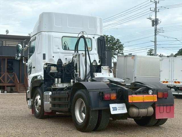 日野プロフィアトレーラーヘッド（トラクターヘッド）大型（10t）[写真02]