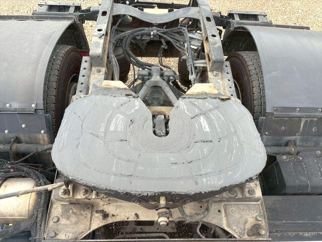 日野プロフィアトレーラーヘッド（トラクターヘッド）大型（10t）[写真08]