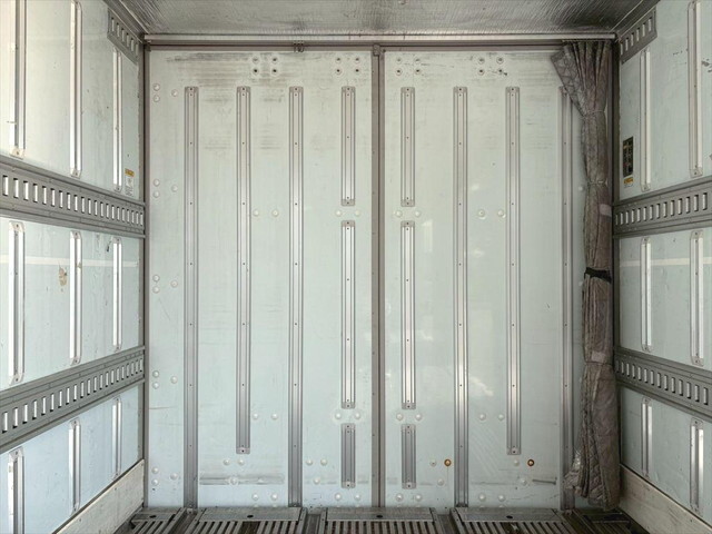 日野プロフィア冷凍車（冷蔵車）大型（10t）[写真11]