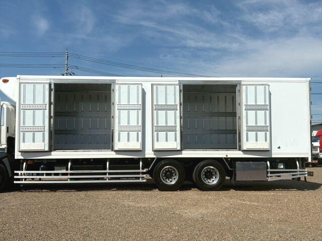 日野プロフィア冷凍車（冷蔵車）大型（10t）[写真12]