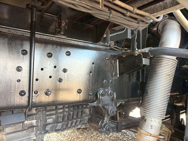 日野プロフィア冷凍車（冷蔵車）大型（10t）[写真16]