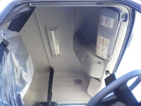 UDトラックスクオンアルミウイング大型（10t）[写真22]