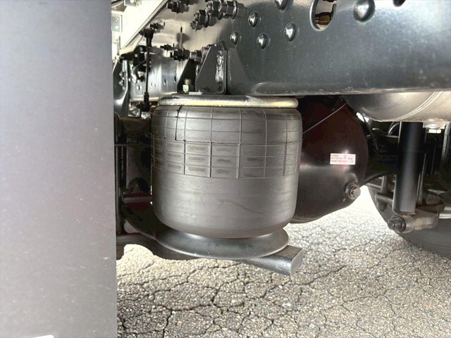 三菱ふそうファイターアルミウイング中型（4t）[写真18]