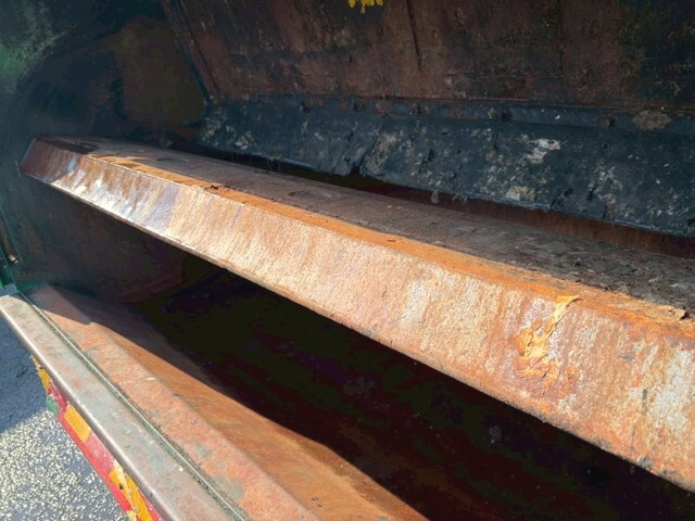 日野レンジャーパッカー車（塵芥車）増トン（6t・8t）[写真13]