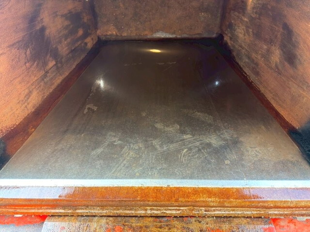 日野レンジャーパッカー車（塵芥車）増トン（6t・8t）[写真09]