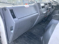 いすゞエルフアルミバン小型（2t・3t）[写真32]