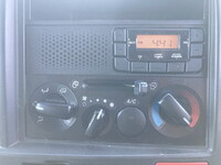 いすゞエルフアルミバン小型（2t・3t）[写真40]