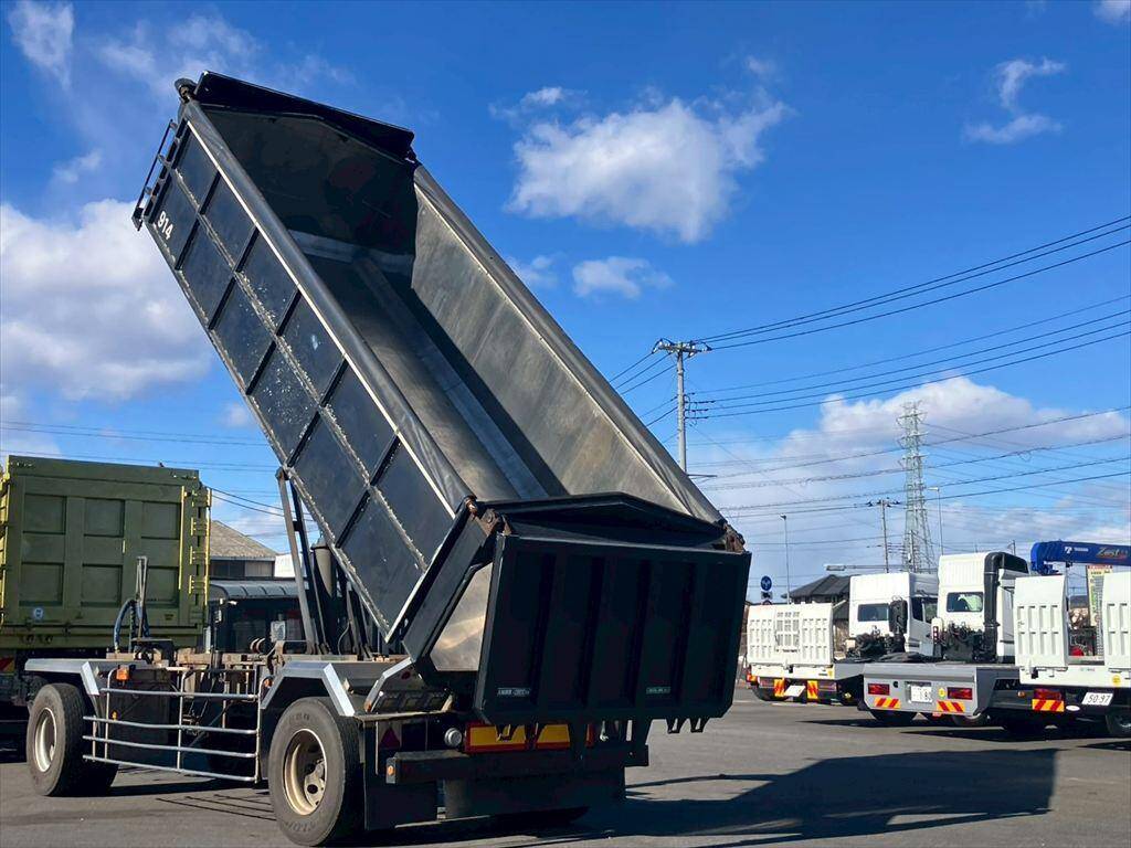 その他のメーカーその他の車種土砂ダンプトレーラー大型（10t）[写真10]