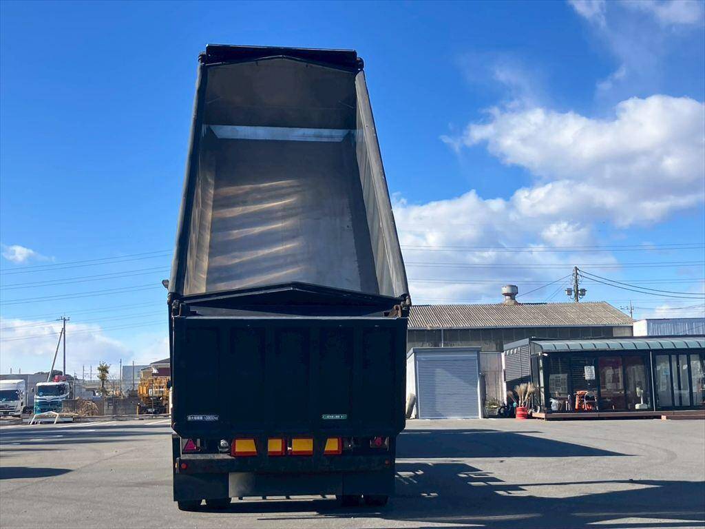 その他のメーカーその他の車種土砂ダンプトレーラー大型（10t）[写真09]
