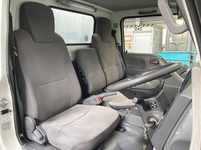 マツダタイタンパネルバン小型（2t・3t）[写真13]