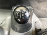 日野デュトロ平ボディ小型（2t・3t）[写真19]