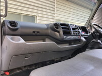 日野デュトロ平ボディ小型（2t・3t）[写真21]