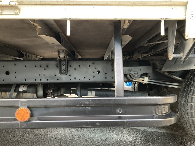 日野デュトロ平ボディ小型（2t・3t）[写真24]