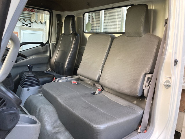 日野デュトロ平ボディ小型（2t・3t）[写真31]