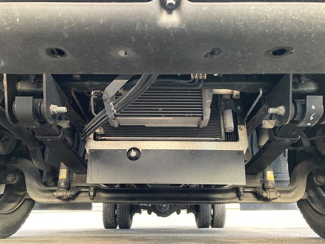 日野デュトロ平ボディ小型（2t・3t）[写真08]