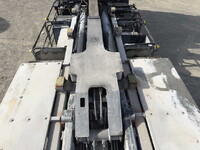 UDトラックスクオンコンテナ専用車大型（10t）[写真17]